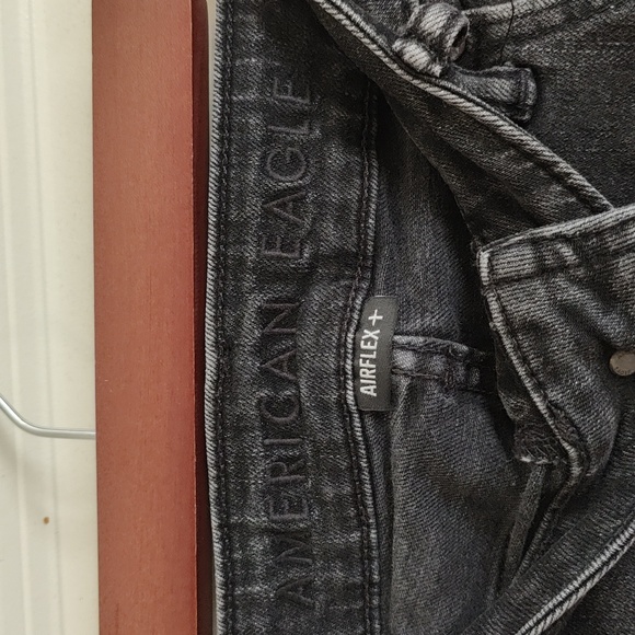 American Eagle Distressed Jean Shorts - Picture 3 of 4